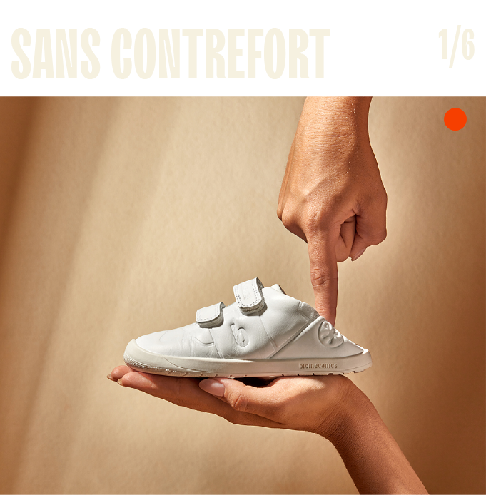 Nous innovons dans le développement d'un stabilisateur externe pour éliminer les contreforts internes de toute notre gamme de premières chaussures. Ainsi, la stabilité naturelle acquise est consolidée sans limiter le mouvement du pied.
